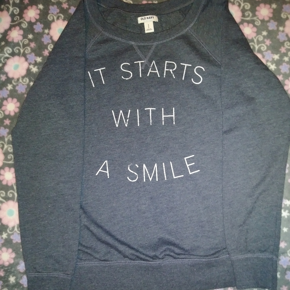 Women's sweatshirt size small